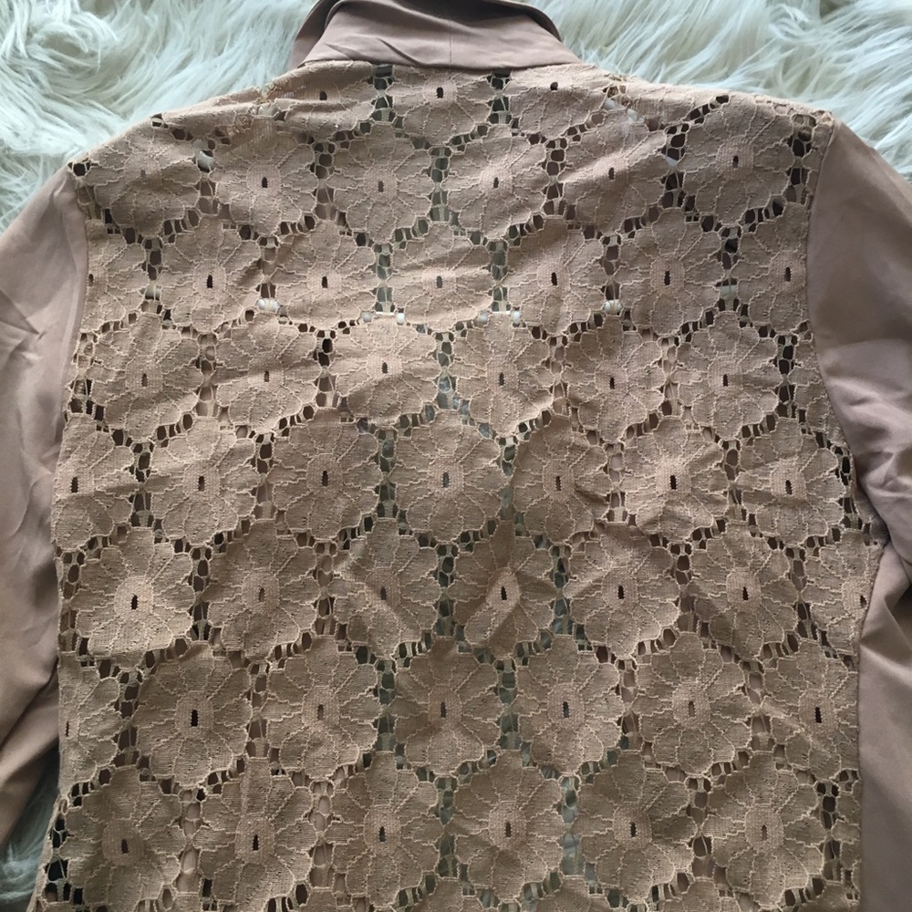Blazer - Picture 3 of 3